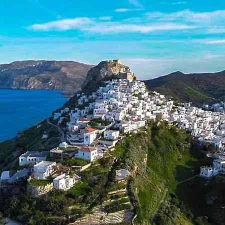 Skyrosfamilyhouses-manou