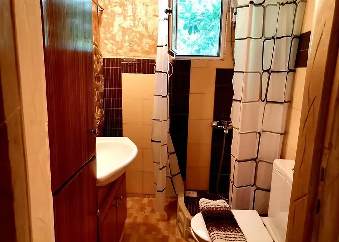 Holiday home Skyrosfamilyhouses-manou *